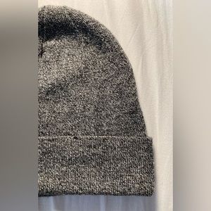 H&M heathered grey beanie. One size. Unisex.